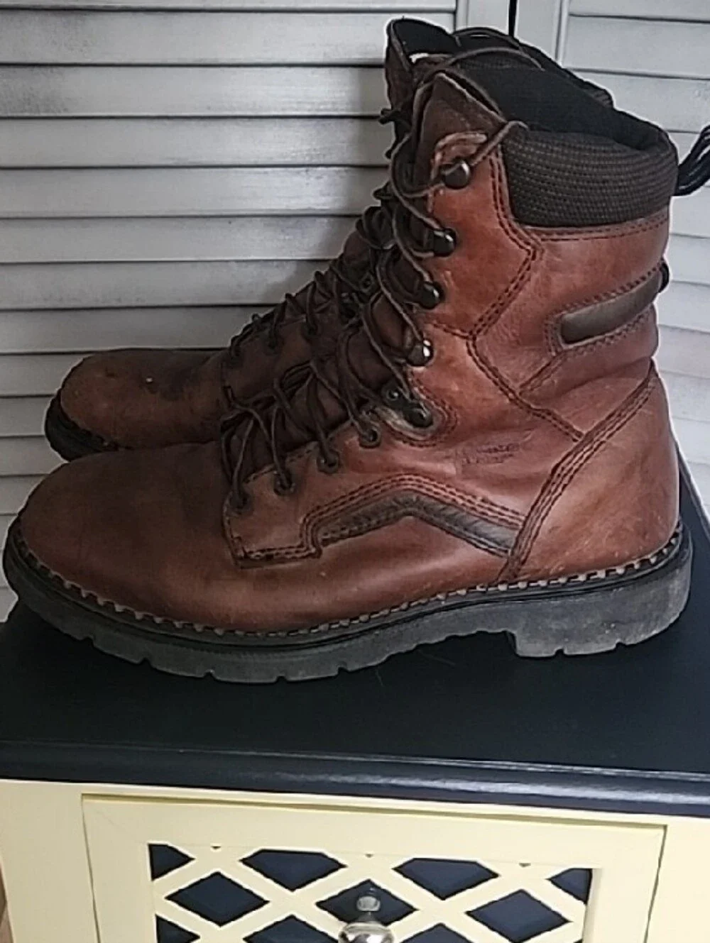 Men's Brown Leather Work Boots - Rugged Lace-Up 8